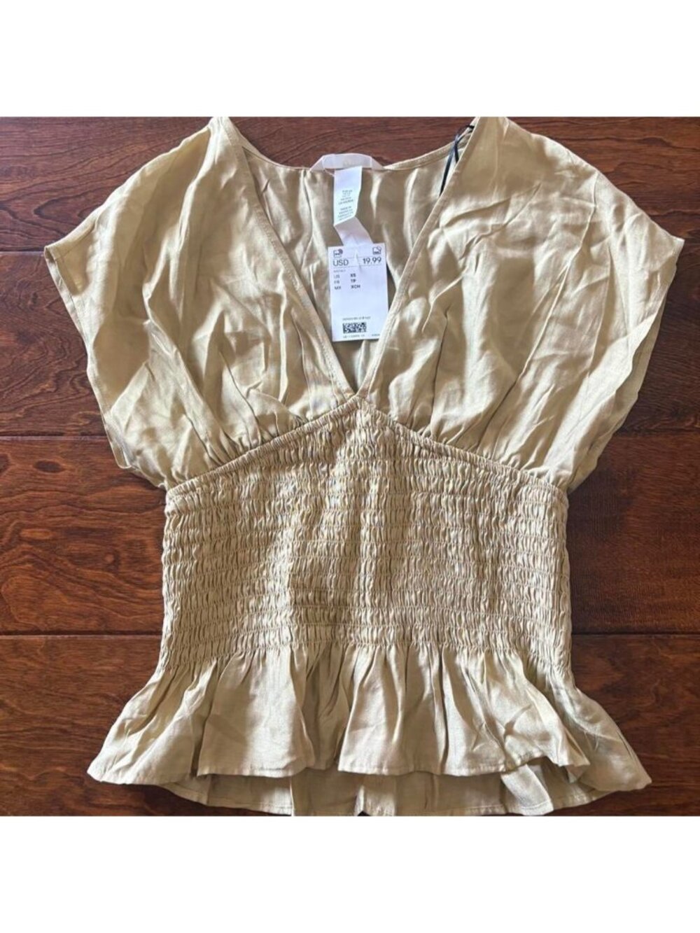 H&M gold/green blouse with ruffled hem, size XS #ruffles #blouse